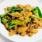 Best Chicken with Broccoli in Perrysburg, OH